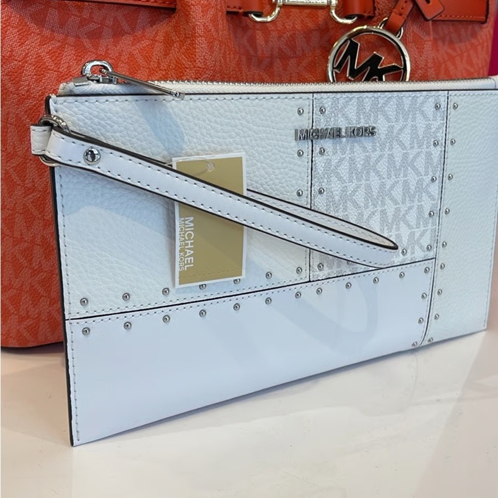 Michael Kors White Wristlet with Silver Studs New Never Used, Perfect for a Gift - Picture 3 of 17